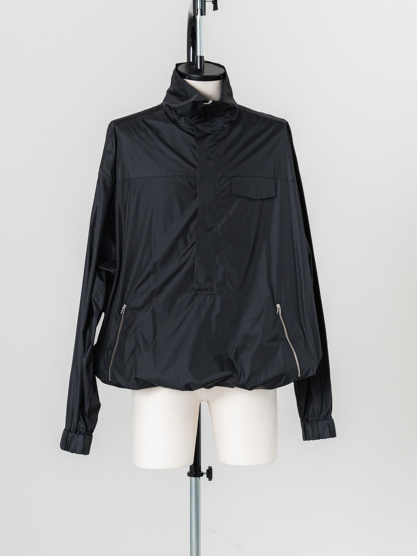 【PRE ORDER】nylon pullover
