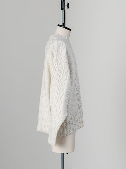 【PRE ORDER】multi cable sweater
