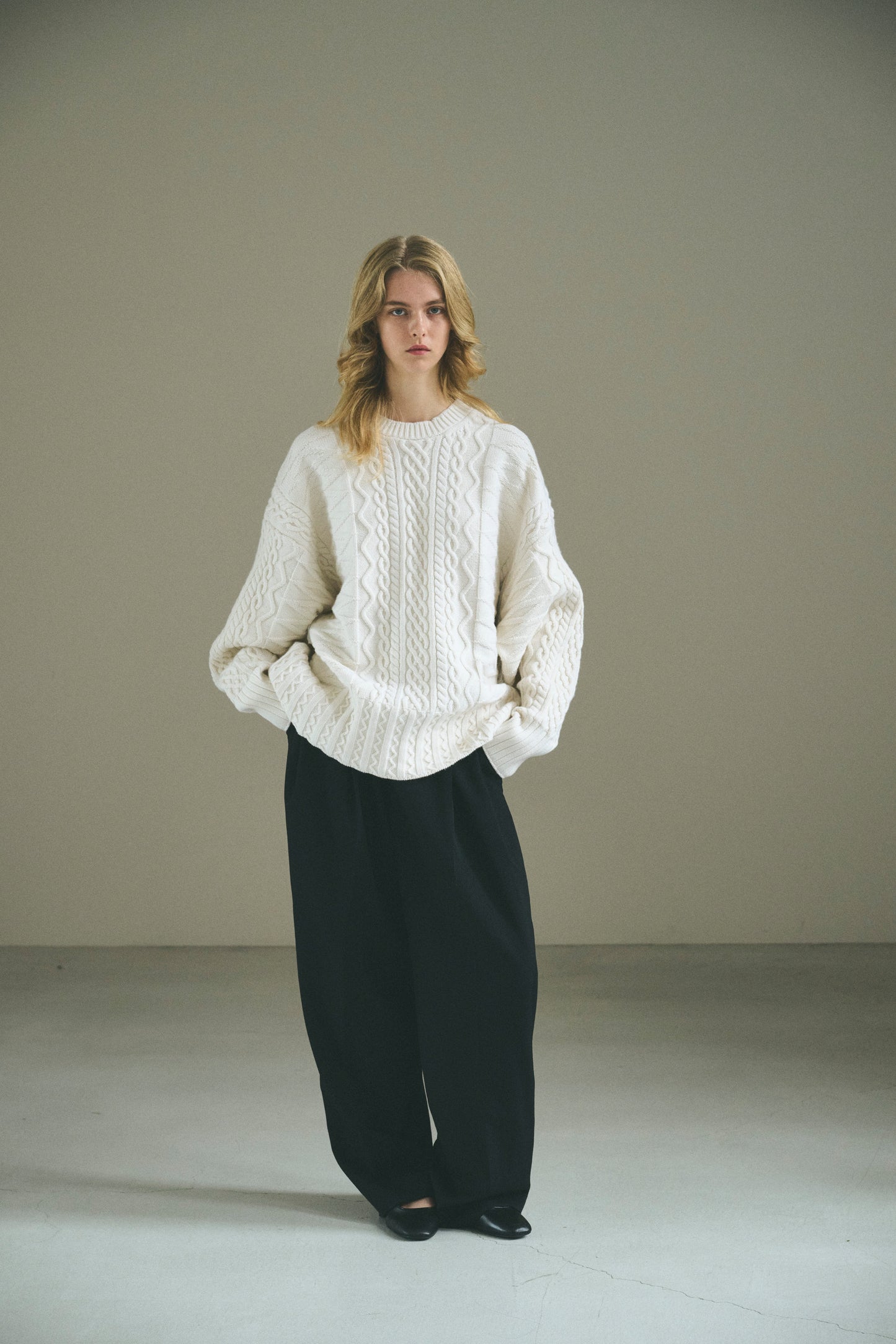 【PRE ORDER】multi cable sweater