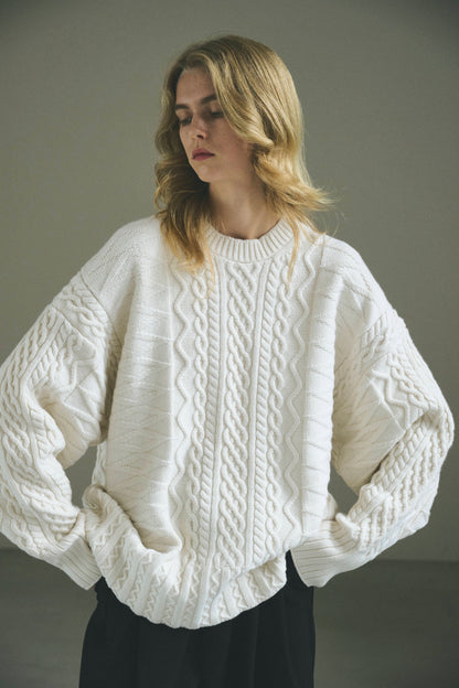 【PRE ORDER】multi cable sweater