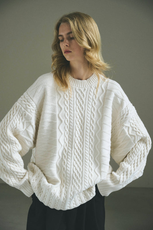 【PRE ORDER】multi cable sweater