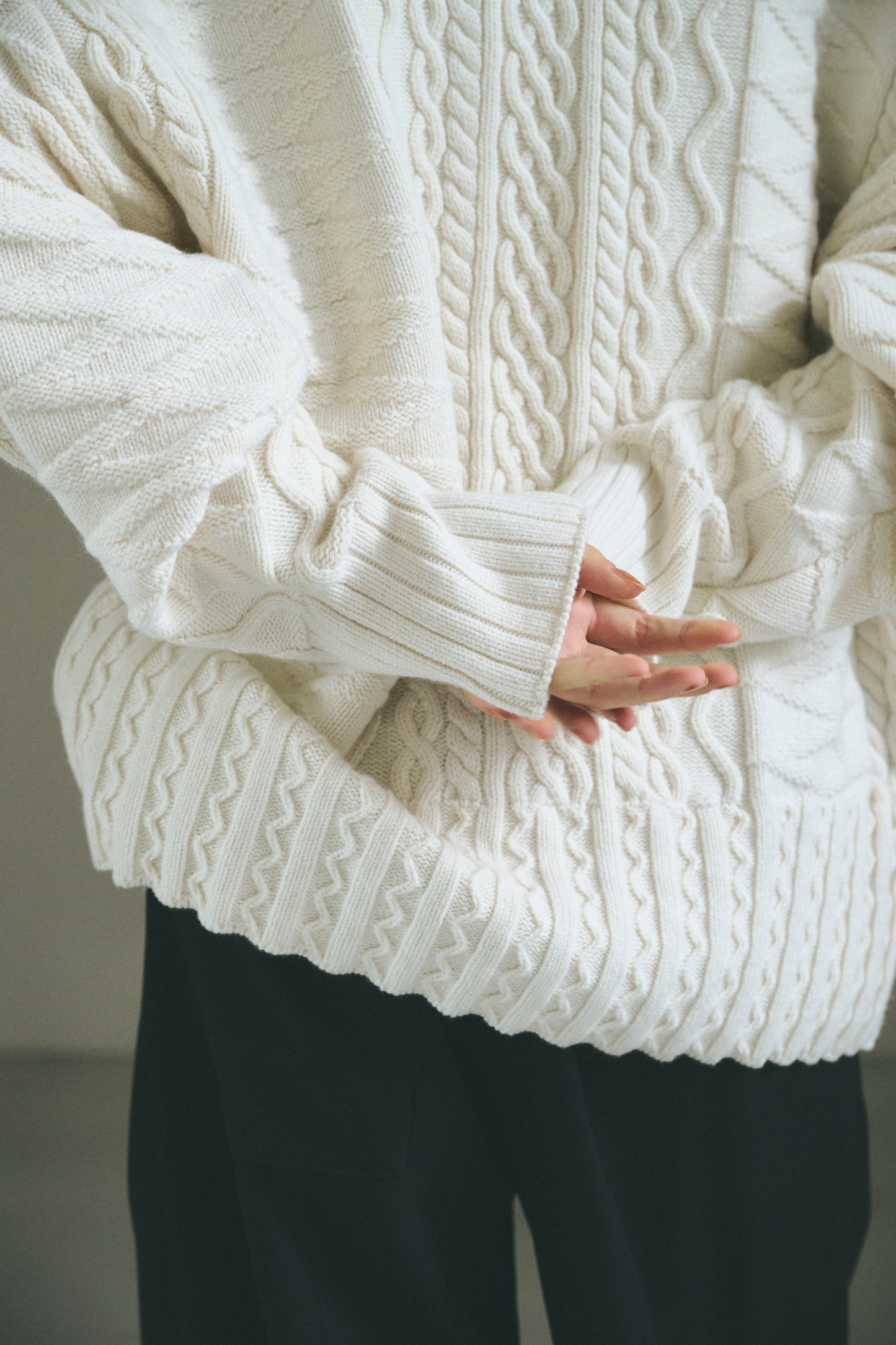 【PRE ORDER】multi cable sweater
